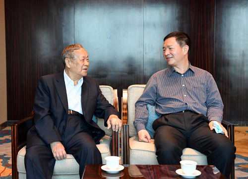 2023年5月17日， 湛江市市长曾进泽、市委常委程凤英会见中国工程院院士林浩然