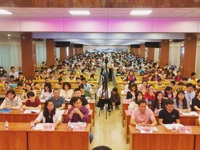 2025年湛江吴川市 “小小科学家” 中小学生科学实验活动成果展示交流活动举行
